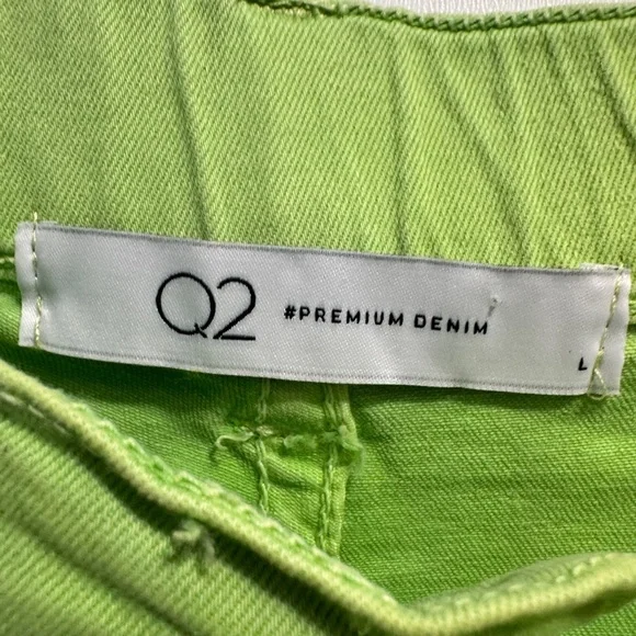 Q2 Green Cargo Pants - Picture 5 of 15